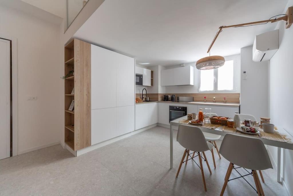 Milano Loft-Hosted By Sweetstay Exterior photo